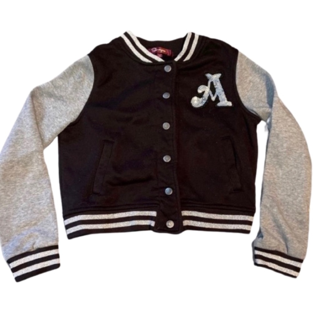 Shampoo girls black jacket with initial “A”. Size:14-16 girls